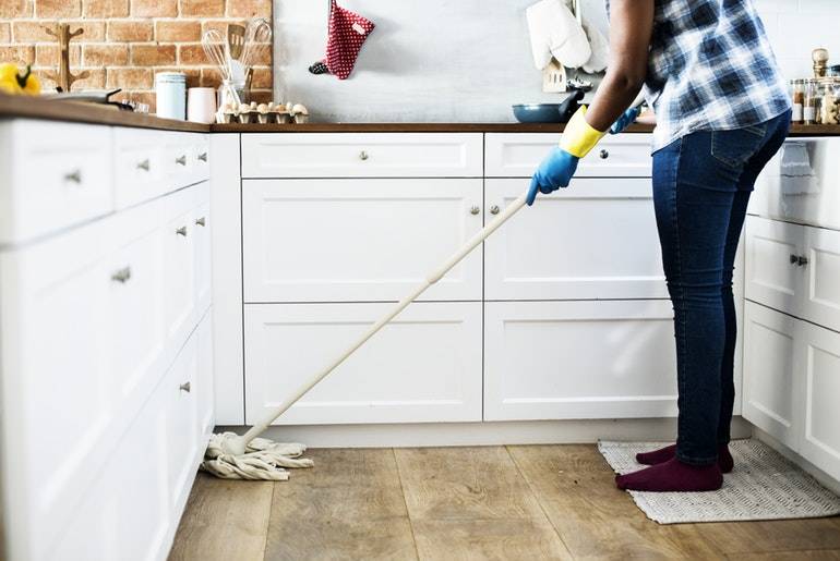 7 Cleaning Hacks To Help You Clean On A Budget