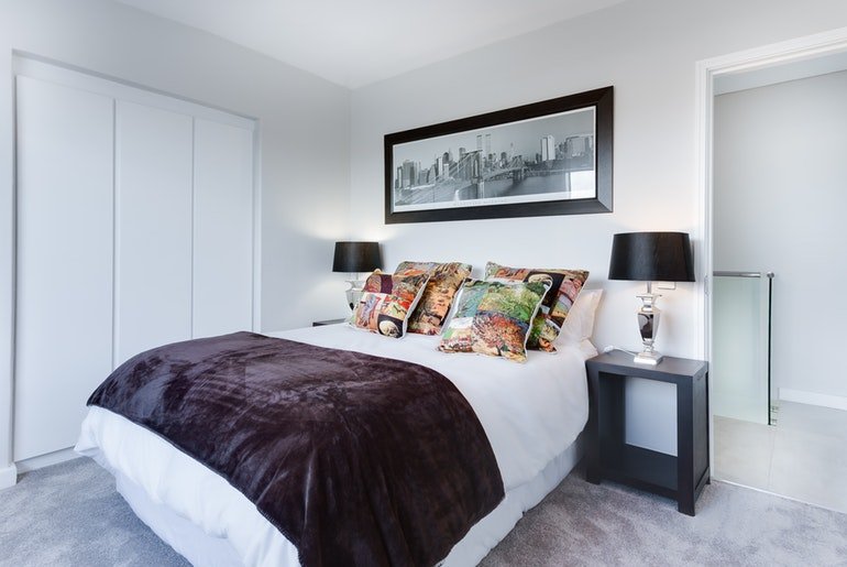 How To Achieve A Super-Clean, Organised And Clutter-Free Bedroom