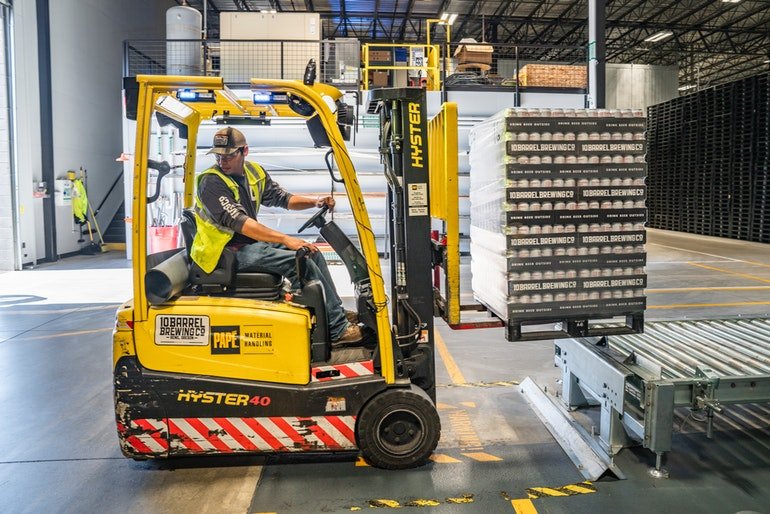 Warehouse Equipment List: Essential Items For Warehouse Efficiency