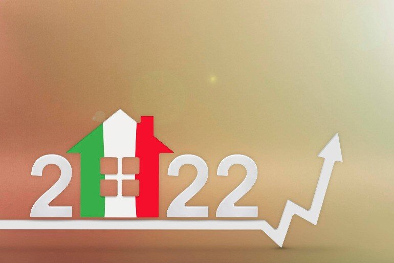 2022 Investment in Italy with a house coloured in the Italian Flag